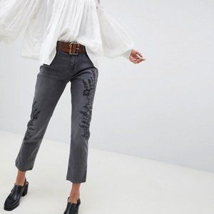 Free People Embroidered Girlfriend Jean Grey Size 29